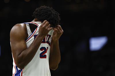 Nos últimos 9 minutos, o 76ers seguiu com 3 pontos. Embiid jogou 20 minutos e foi substituído.