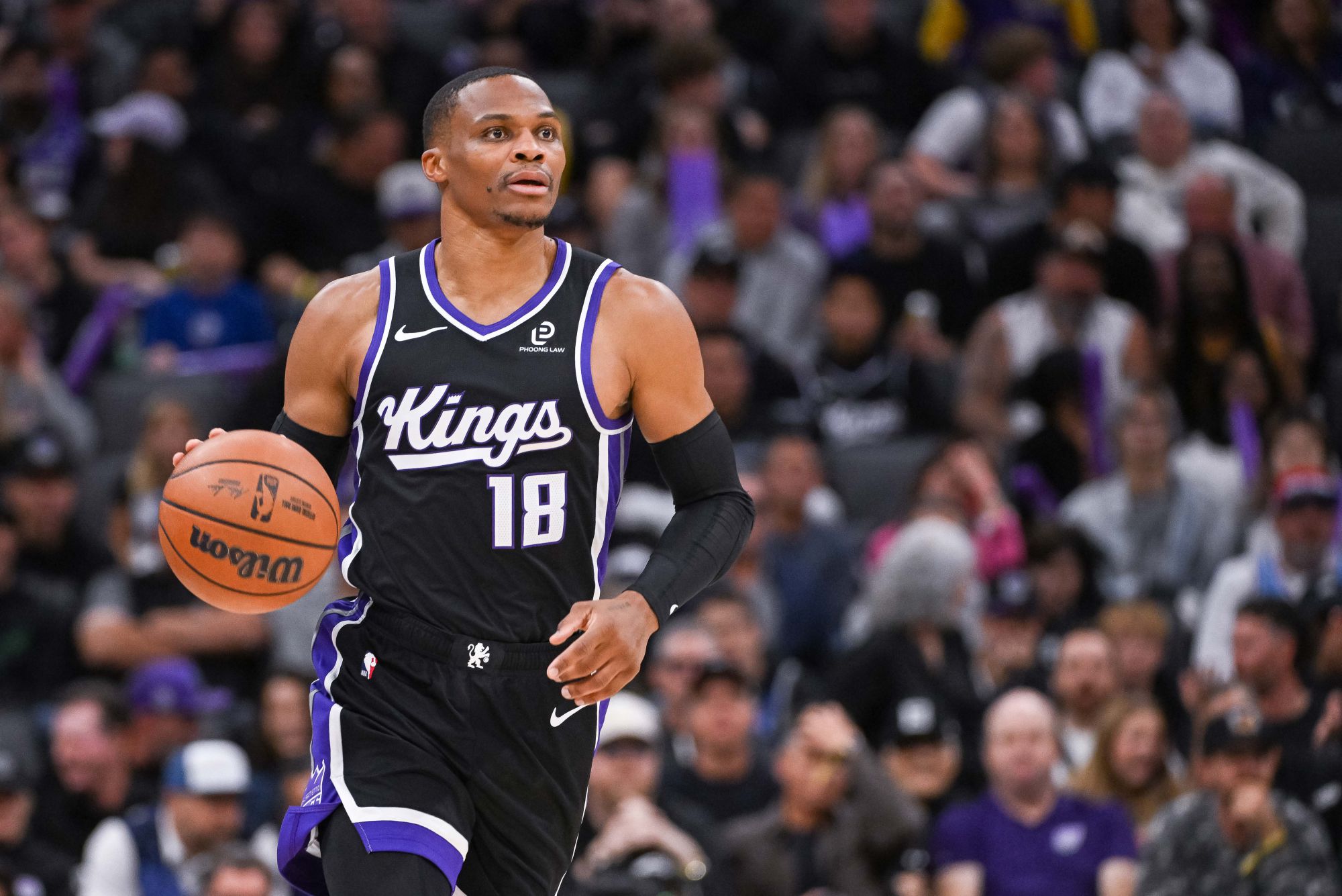 Schroeder recebeu assistência de Westbrook e acertou uma cesta de três pontos. Este último marcou seu primeiro triplo-duplo da temporada.