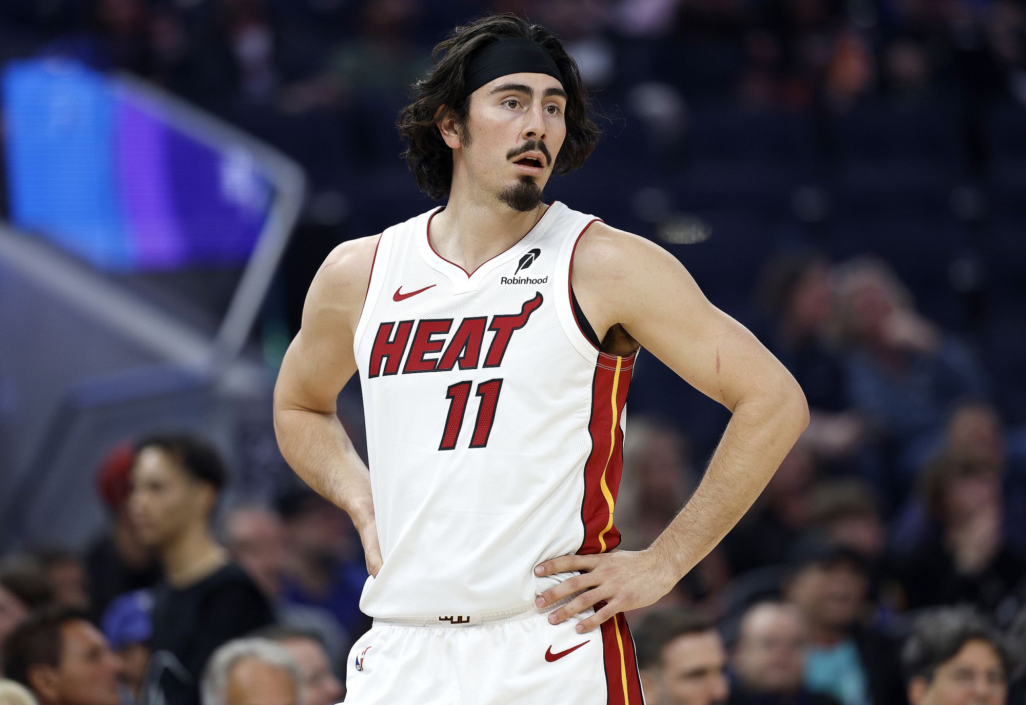 Confronto do Rei de Ferro! Cavaliers Merrill fez 1 de 10, Heat Huskers fez 4 de 15