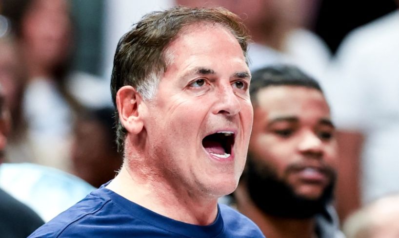 Meiji deu a notícia de que Cuban espera contratar o ex-GM do Jazz para substituir Harrison. Cubano: Eu nunca disse isso