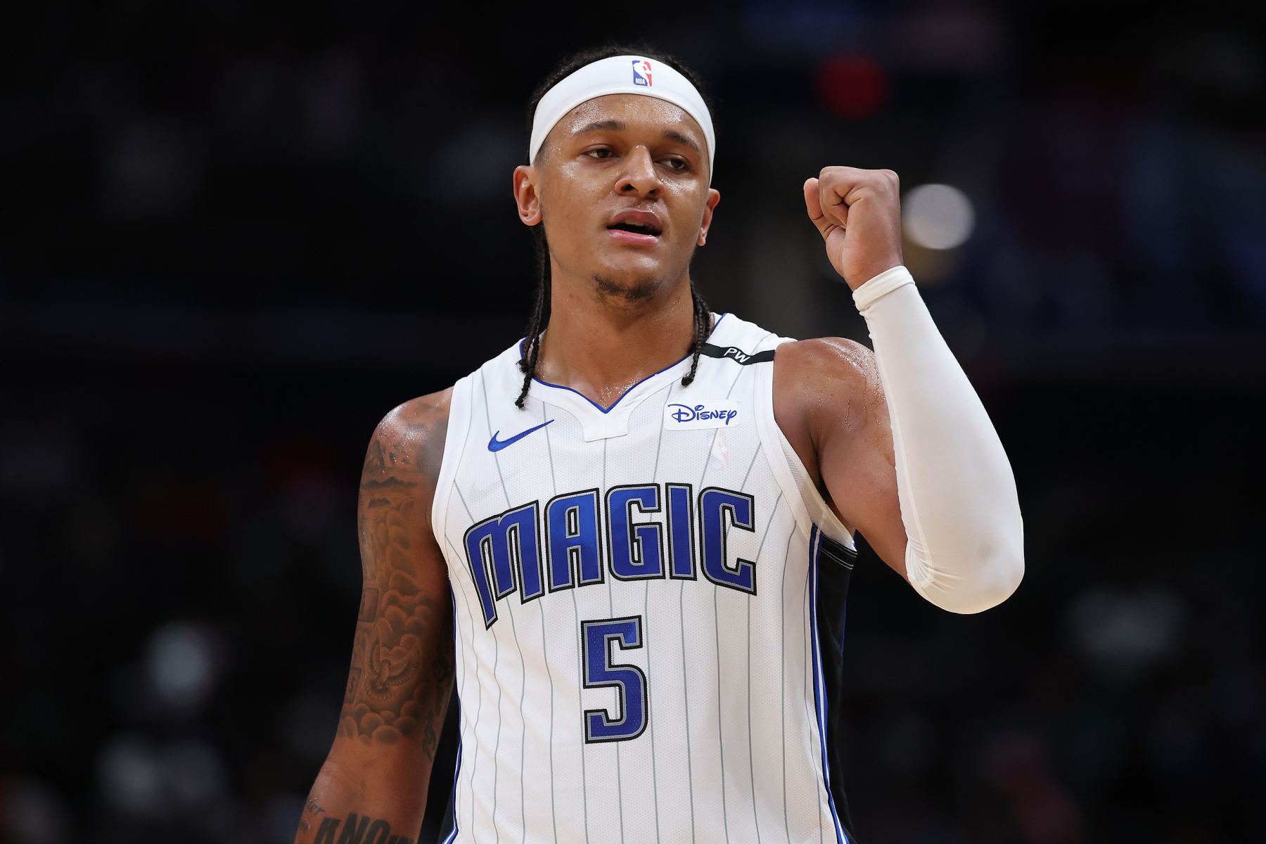 Oficial do Magic: Banqueiro não retornará esta noite contra Nova York devido a distensão na virilha esquerda