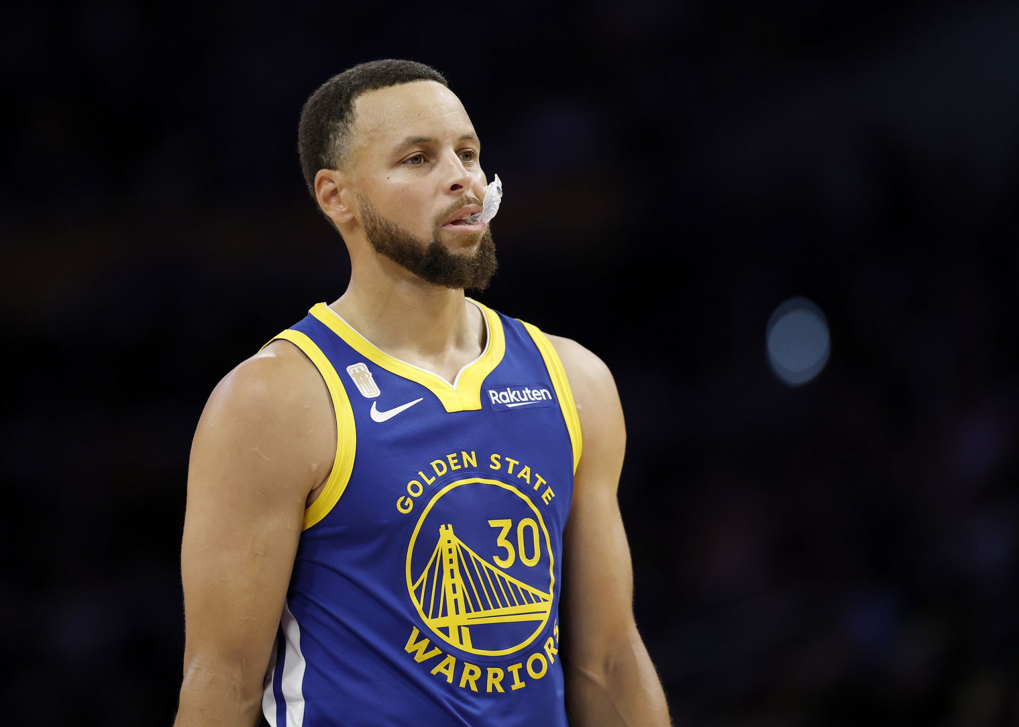 Curry ultrapassa o inglês em pontuação na carreira e passa para o 23º lugar na história da NBA