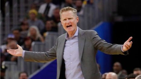 Os Warriors demoraram para retornar do intervalo de hoje e foram apitados por uma violação técnica da equipe.