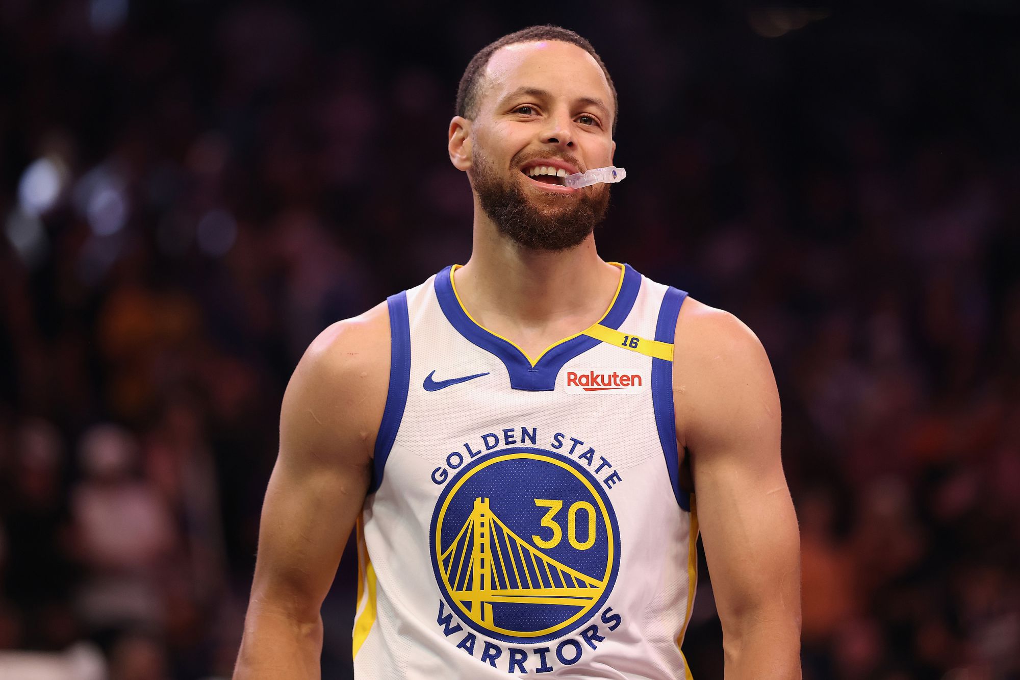 Curry fala sobre usar os tênis de basquete de 6ª geração de Kobe Bryant: em homenagem a Kobe, esse movimento me traz energia
