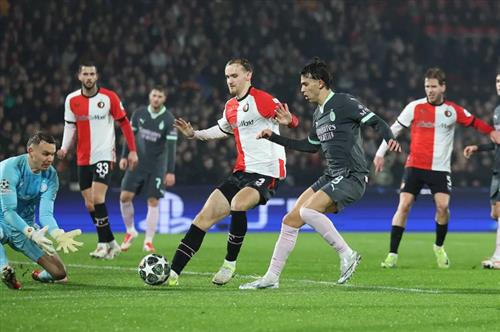 Feyenoord x AC Milão