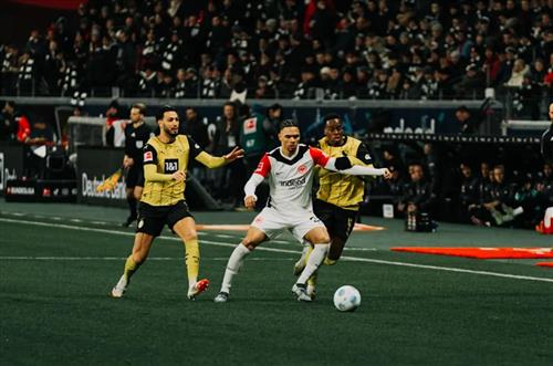Eintracht Frankfurt x Borussia Dortmund
