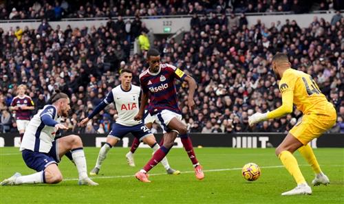 Tottenham Hotspur x Newcastle United