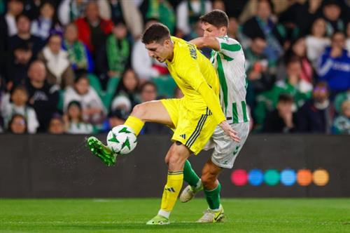 Real Betis x HJK Helsínquia