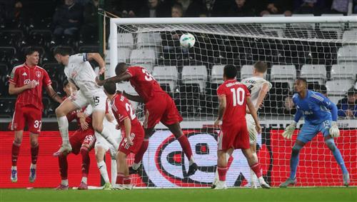 Swansea City x Nottingham Forest