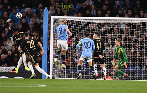 Manchester City x Sparta Praga