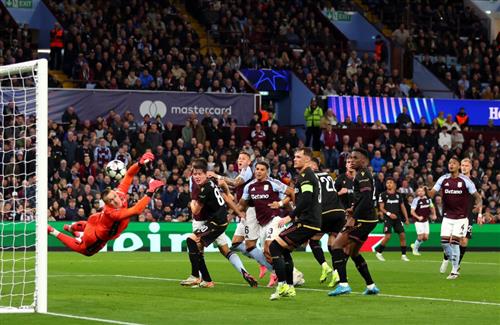 Aston Villa x Bolonha