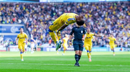 Cardiff City x Leeds United