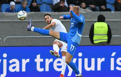 Islândia vs Montenegro