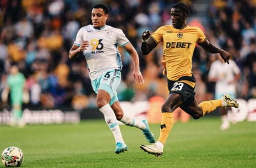 Lobos x Burnley