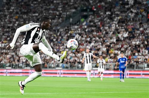 Juventus x Como