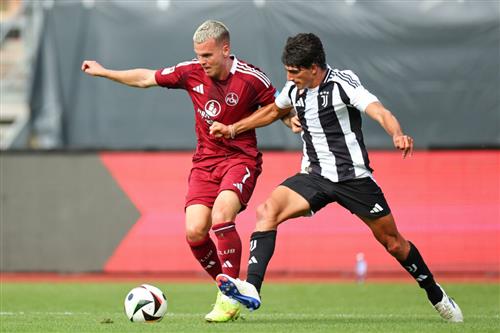 1. Nuremberga vs Juventus