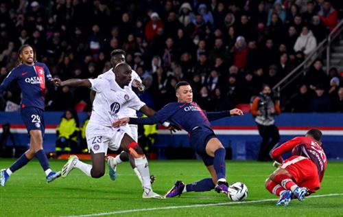 Paris Saint-Germain x Toulouse