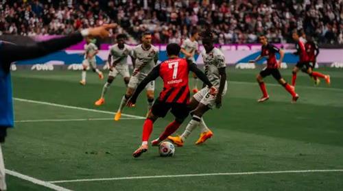 Eintracht Frankfurt x Bayer Leverkusen