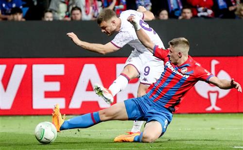Vitória Plzen x Fiorentina