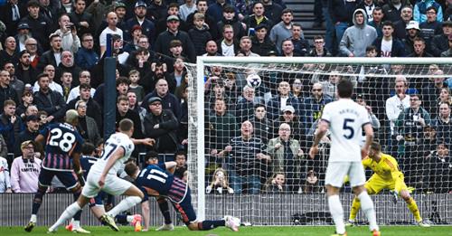 Tottenham Hotspur x Nottingham Forest