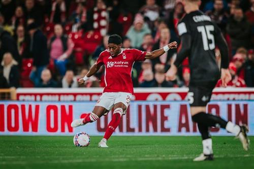 Nottingham Forest x Bristol City