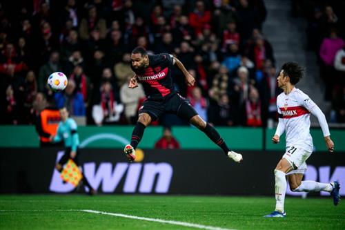 Bayer Leverkusen x Estugarda