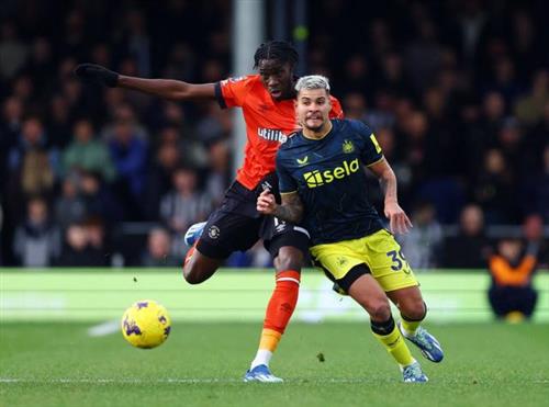 Luton Town x Newcastle United
