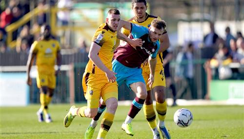 Port Vale x Sutton United