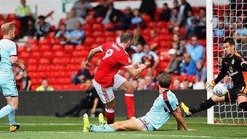 Nottingham Forest x Burnley