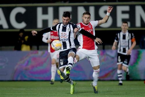 AFC Ajax x Hércules Armelo