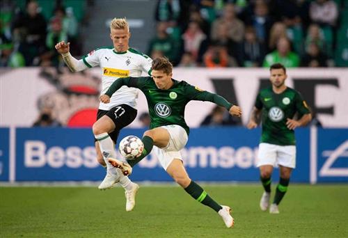 B. Gladbach x Bochum