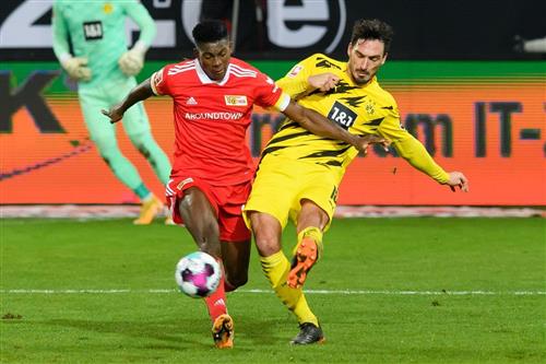 B. Dortmund x Union Berlim
