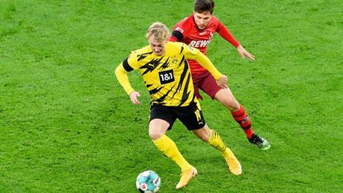 B. Dortmund x Colônia