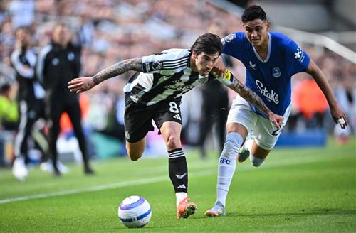 Newcastle United x Everton
