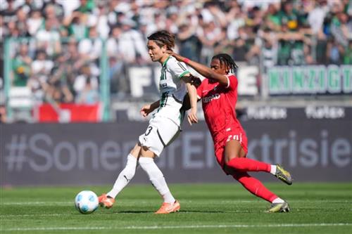 B. Mönchengladbach x SC Freiburg