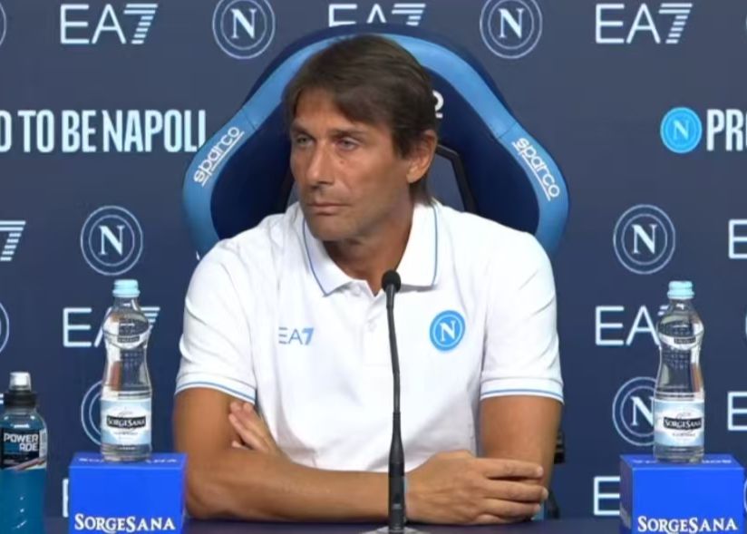 Conte: Devemos aprender a suportar a pressão e estar prontos para suar pelo Napoli a qualquer momento