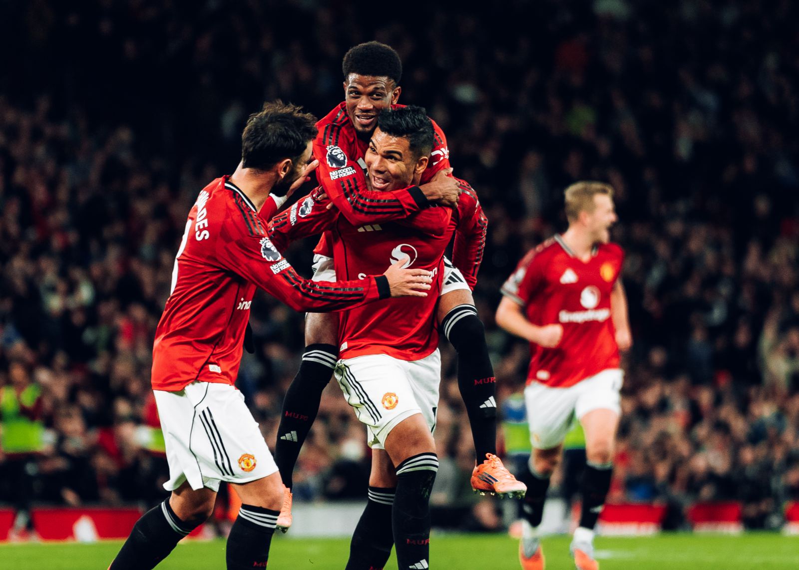 Vencendo o Brighton por 4 a 2, o Manchester United venceu três jogos consecutivos da Premier League pela primeira vez em 20 meses