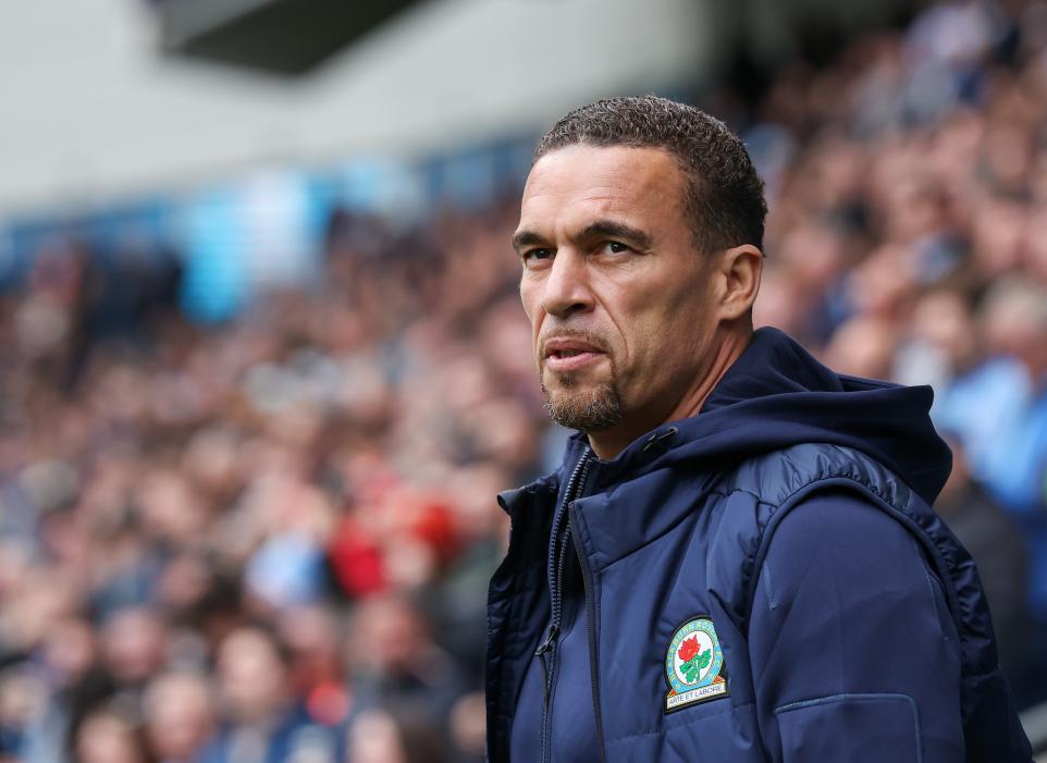 Apenas 2 vitórias em 10 rodadas! Chefe do Blackburn: Certas decisões importantes mudaram o resultado do jogo