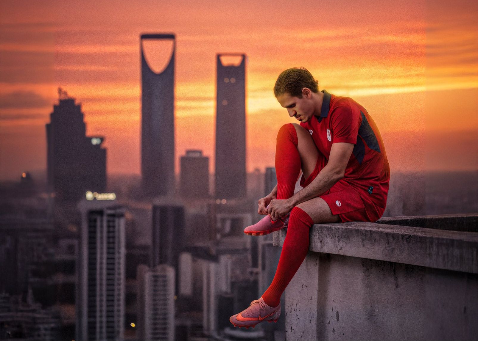 Retrato realista ou abstração? Pôster oficial do DAMAC: Os jogadores sentam-se na beira do telhado para amarrar os cadarços