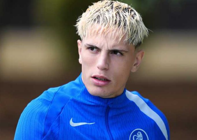Mídia britânica: A comissão técnica aprova a iniciativa de Ganaccio de treinar mais e levará tempo para se adaptar ao sistema do Chelsea