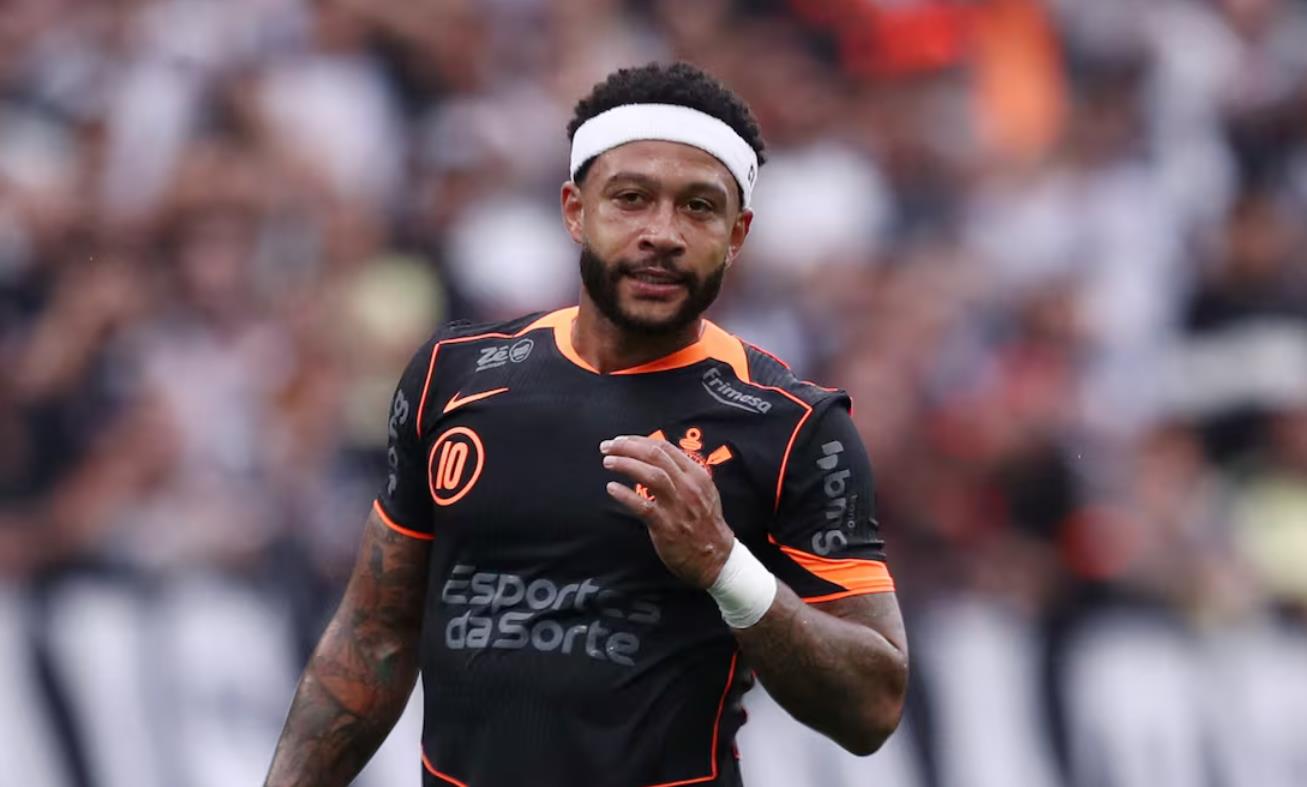 Mídia brasileira: O Corinthians deve a Depay € 4 milhões em salário, dizendo que seu salário anual é ridiculamente alto