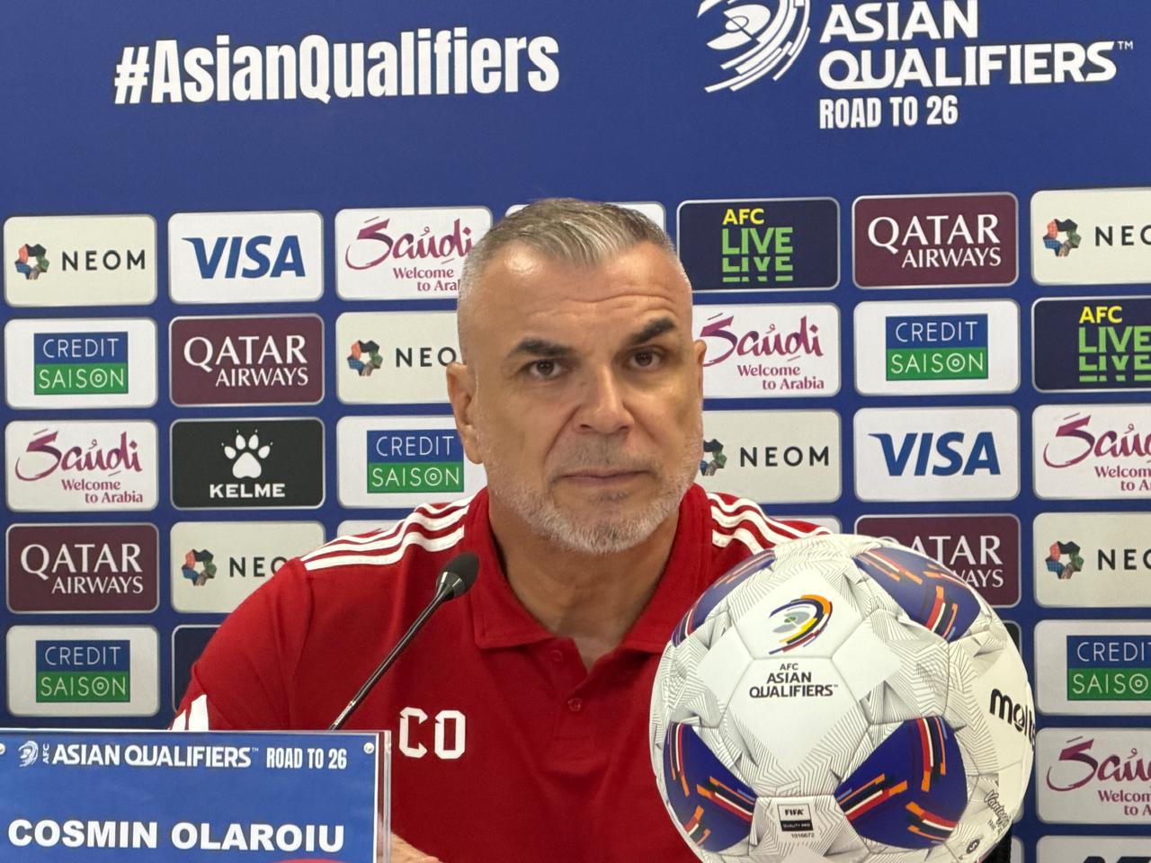 Olaroiu: O arrependimento de não nos classificarmos diretamente para a Copa do Mundo nos dá motivação para vencer o Iraque