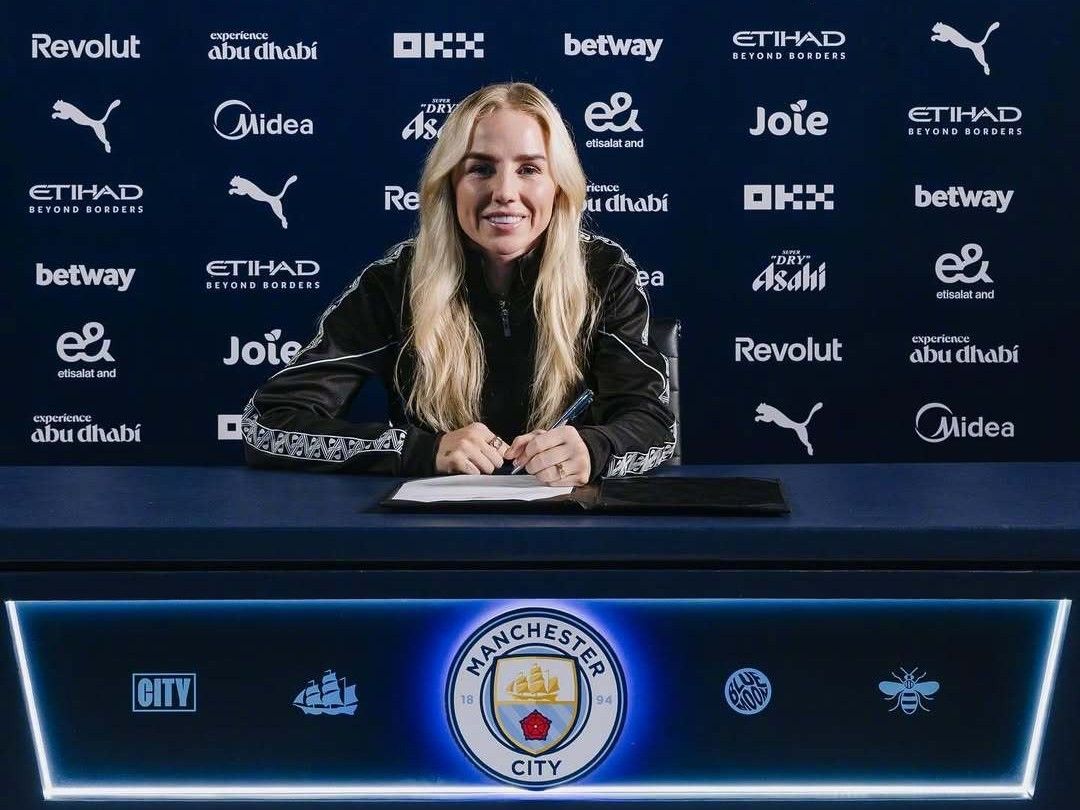 Oficial: Greenwood, de 32 anos, renova contrato com o time de futebol feminino do Manchester City até 2027