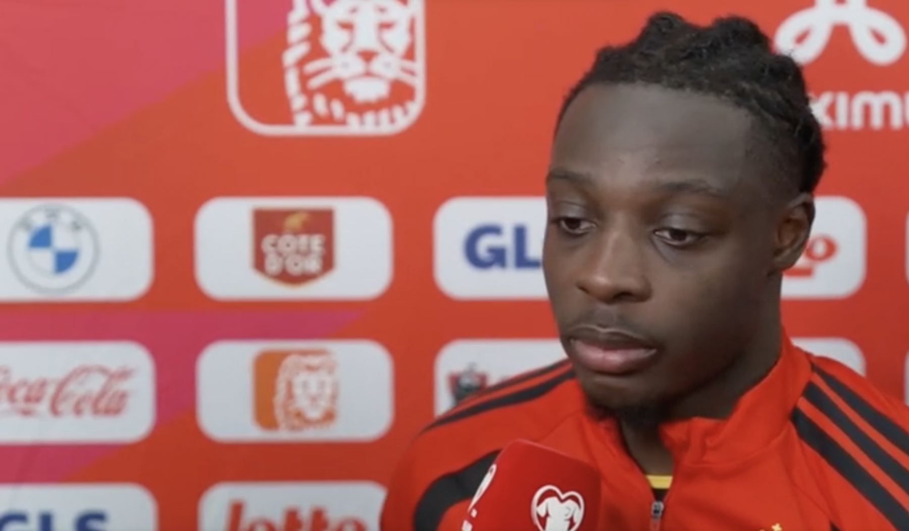 Doku: Se tivermos que contar com Lukaku para vencer, então não merecemos entrar na Copa do Mundo