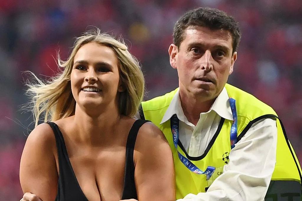 Mídia britânica: A garota que marcou a final da Liga dos Campeões de 2019 agora se tornou piloto