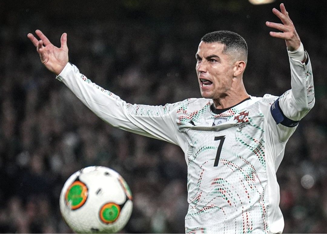 🟥Distribuição das 13 expulsões de Cristiano Ronaldo até agora: o Real Madrid tem 6 e o Manchester United tem 4